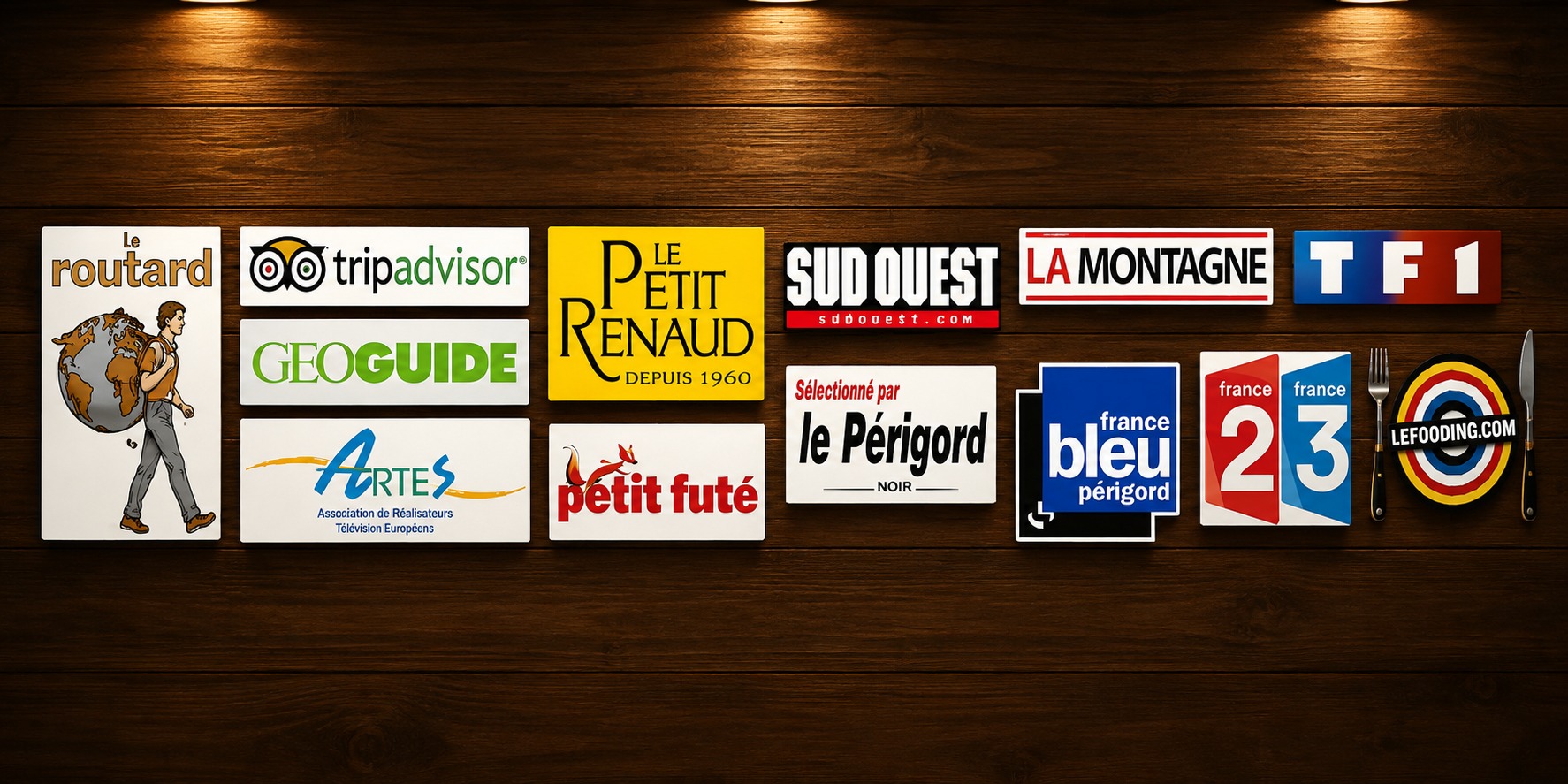 Les logos des médias et des guides qui ont parlé de l’Auberge de Layotte : Le Routard, TripAdvisor, GEOGuide, Artes, Le Petit Renaud, Le Petit Futé, Sud Ouest, Réussir le Périgord, La Montagne, France Bleu Périgord, TF1, France 2, France 3, Le Fooding.